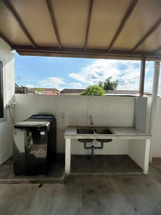 Ipoh Stadium 1Min/Wahkeongpark Simee 18Pax Bungalow Cottage Holiday home